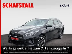Schwarz ((1k) zilinaschwarz met.) Gebraucht 2021 Kia Ceed Sportswagon Spirit Kombi | 18.979 € (Guter Preis)