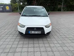Weiß Gebraucht 2010 Mitsubishi Colt Inform Kleinwagen | 2.000 € (Fairer Preis)