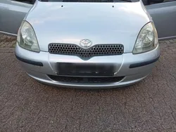 Silber Gebraucht 2002 Toyota Yaris Sol Limousine | 2.299 € (Teuer)