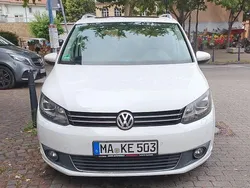 Weiß Gebraucht 2010 VW Touran Comfortline Van / Kleinbus | 7.700 € (Fairer Preis)