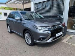 Platinumgrau Gebraucht 2020 Mitsubishi Outlander P-HEV Basis SUV | 19.980 € (Fairer Preis)