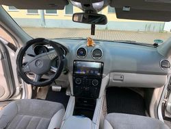 Silber Gebraucht 2006 Mercedes ML320 SUV | 7.890 €