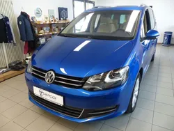 Blau Gebraucht 2019 VW Sharan Highline Van / Kleinbus | 31.500 € (Teuer)