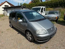 Grau Gebraucht 2004 VW Sharan Van / Kleinbus | 2.799 € (Teuer)