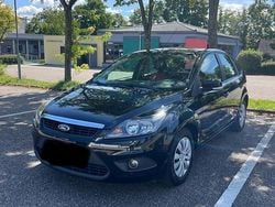 Schwarz Gebraucht 2008 Ford Focus Ghia Limousine | 2.800 € (Fairer Preis)