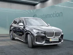 Schwarz Gebraucht 2023 BMW iX1 Sport Line SUV | 39.650 € (Fairer Preis)