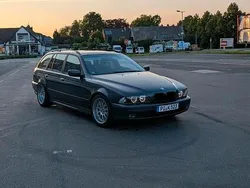 Grau Gebraucht 2000 BMW 523 Kombi | 2.300 € (Etwas zu teuer)