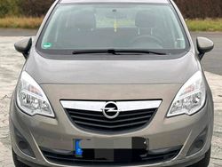 Andere farben Gebraucht 2010 Opel Meriva Van / Kleinbus | 2.650 € (Fairer Preis)