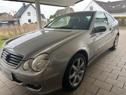 Silber Gebraucht 2004 Mercedes C180 Coupé | 4.300 € (Etwas zu teuer)