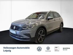 Grau Gebraucht 2021 VW Tiguan Active SUV | 28.930 € (Superpreis)