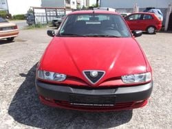 Rot Gebraucht 1998 Alfa Romeo 146 Limousine | 1.300 €