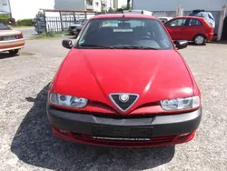 Rot Gebraucht 1998 Alfa Romeo 146 Limousine | 1.350 €