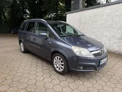Blau Gebraucht 2006 Opel Zafira Van / Kleinbus | 2.300 € (Superpreis)