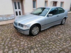 Silber Gebraucht 1998 BMW 316 Kleinwagen | 1.700 € (Fairer Preis)