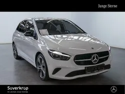 Andere farbe Gebraucht 2024 Mercedes B200 Progressive Van / Kleinbus | 31.420 € (Fairer Preis)