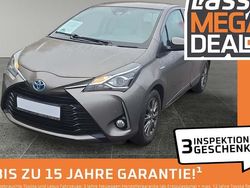Grau Gebraucht 2017 Toyota Yaris Hybrid Comfort Limousine | 11.480 € (Fairer Preis)