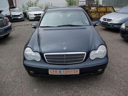 Blau (metallic) Gebraucht 2001 Mercedes C200 Limousine | 1.680 € (Guter Preis)