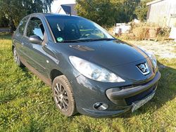 Grau Gebraucht 2009 Peugeot 206+ Kleinwagen | 2.399 € (Fairer Preis)