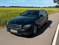 Schwarz Gebraucht 2019 Mercedes E220 Kombi | 25.000 € (Fairer Preis)