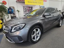 Grau Gebraucht 2019 Mercedes GLA200 Urban SUV | 23.499 € (Fairer Preis)