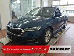 Lavablau metallic Gebraucht 2022 Skoda Octavia Ambition Kombi | 20.680 € (Guter Preis)