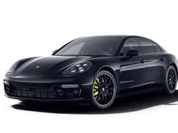 Tiefschwarzmetallic Gebraucht 2021 Porsche Panamera Turbo S Executive Limousine | 79.890 €