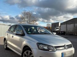 Silber Gebraucht 2011 VW Polo Kleinwagen | 3.899 € (Fairer Preis)