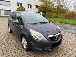 Grau Gebraucht 2012 Opel Meriva Edition Van / Kleinbus | 3.750 € (Guter Preis)