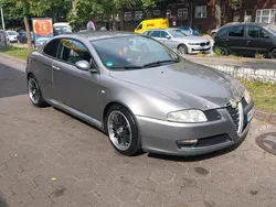 Grau Gebraucht 2006 Alfa Romeo GT Coupé | 900 € (Superpreis)