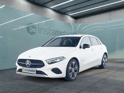 Weiß Gebraucht 2023 Mercedes A220 Progressive Limousine | 34.899 € (Fairer Preis)