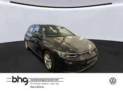 Grau Gebraucht 2022 VW Golf VIII Life Limousine | 20.830 € (Fairer Preis)