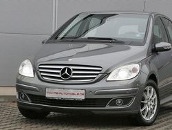 Grau Gebraucht 2008 Mercedes B200 Edition Van / Kleinbus | 5.990 € (Fairer Preis)