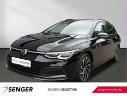Schwarz Gebraucht 2023 VW Golf VIII Style Kombi | 27.970 € (Superpreis)
