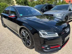 Schwarz Gebraucht 2017 Audi S8 plus Competition Limousine | 43.900 €