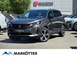 Grau Gebraucht 2023 Peugeot 5008 GT Van / Kleinbus | 29.990 € (Fairer Preis)