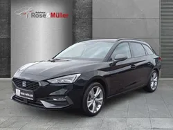 Schwarz Gebraucht 2024 Seat Leon FR Limousine | 30.990 € (Teuer)