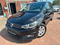 Schwarz Gebraucht 2016 VW Touran Comfortline Van / Kleinbus | 9.900 € (Fairer Preis)