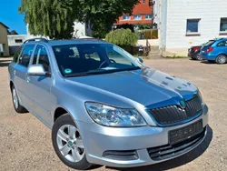 Silber Gebraucht 2011 Skoda Octavia GreenLine Kombi | 7.990 € (Fairer Preis)
