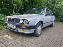 Silber Gebraucht 1990 BMW 320 Limousine | 7.990 €