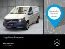 Weiß Gebraucht 2024 Mercedes Vito Van / Kleinbus | 35.081 € (Fairer Preis)