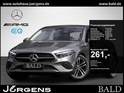 Mountain grey metallic Gebraucht 2024 Mercedes A180 Advanced Limousine | 32.840 € (Teuer)