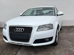 Weiß Gebraucht 2010 Audi A3 Sportback Attraction Kleinwagen | 6.500 € (Fairer Preis)
