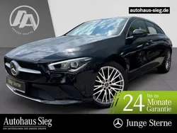 Nachtschwarz Gebraucht 2023 Mercedes CLA220 Progressive Limousine | 32.174 € (Superpreis)