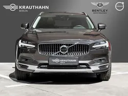 Grau Gebraucht 2020 Volvo V90 CC Pro Kombi | 39.390 € (Etwas zu teuer)