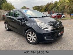 Schwarz Gebraucht 2012 Kia Rio Limousine | 2.600 € (Fairer Preis)