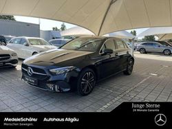 Lack kosmosschwarz Gebraucht 2024 Mercedes A250 Progressive Limousine | 30.379 € (Fairer Preis)