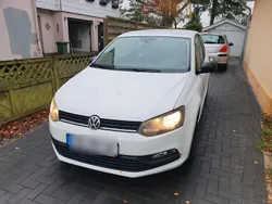 Weiß Gebraucht 2016 VW Polo Limousine | 5.100 € (Guter Preis)