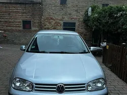Silber Gebraucht 2001 VW Golf IV Limousine | 2.500 € (Etwas zu teuer)