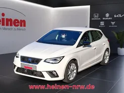 Weiß Gebraucht 2023 Seat Ibiza FR Limousine | 17.599 € (Fairer Preis)