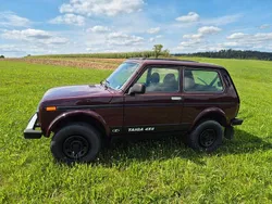 Rot Gebraucht 2014 Lada Taiga SUV | 9.700 € (Fairer Preis)